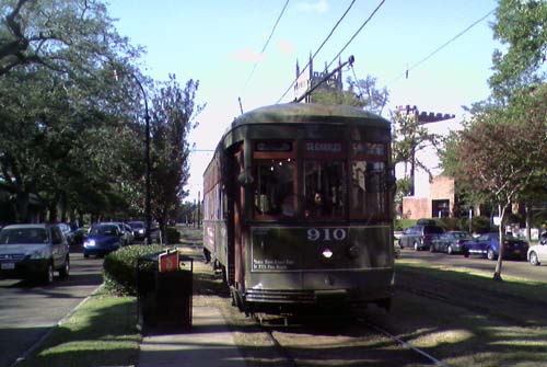 New Orleans_St_Charles_Trolley